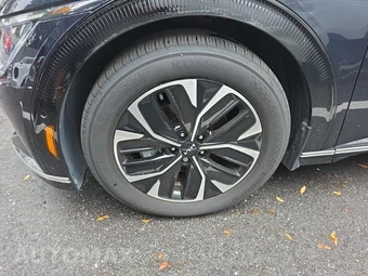 2024 Kia EV6 Wind – miniatura 17