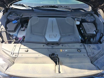 2024 Kia EV6 Wind - miniatura 16