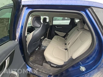 2024 Kia EV6 Wind - miniatura 13