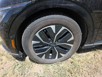 2024 Kia EV6 Wind - miniatura 17
