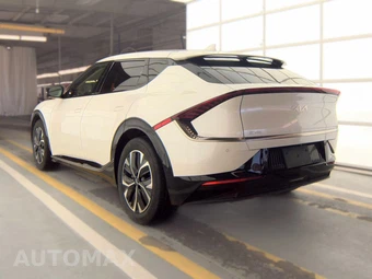 2024 Kia EV6 Wind - miniatura 6