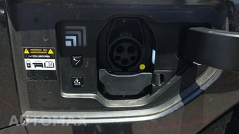 2024 Kia EV9 GT-Line - miniatura 18
