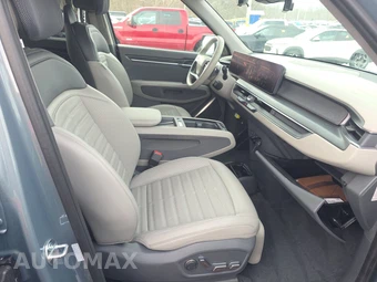 2024 Kia EV9 Land - miniatura 8