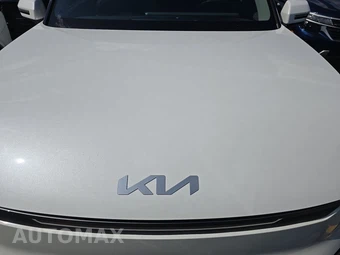 2024 Kia EV9 Light Long Range - miniatura 16