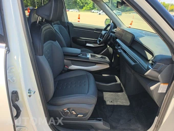 2024 Kia EV9 Wind - miniatura 8