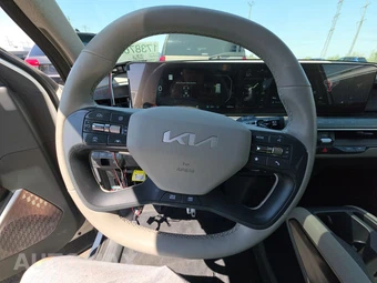 2024 Kia EV9 Wind - miniatura 10
