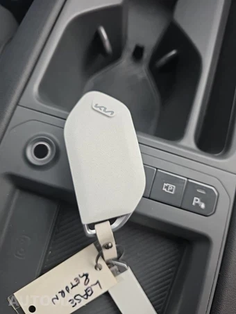 2024 Kia EV9 Wind - miniatura 21