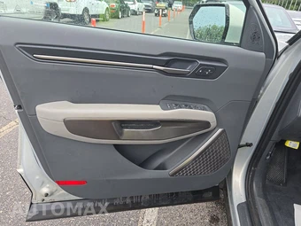 2024 Kia EV9 Wind - miniatura 9