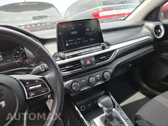 2024 Kia Forte EX - miniatura 10