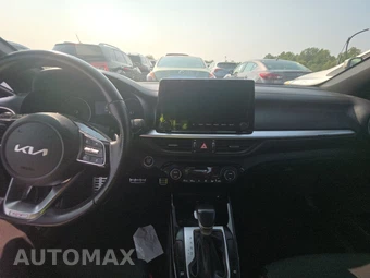 2024 Kia Forte GT - miniatura 11