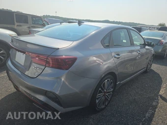 2024 Kia Forte GT - miniatura 4