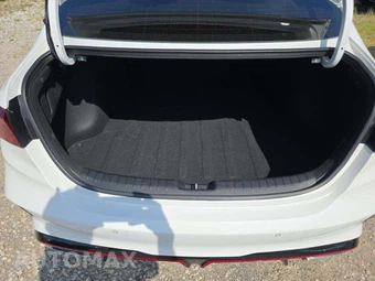 2024 Kia Forte GT - miniatura 11