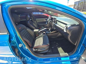 2024 Kia Forte GT - miniatura 15