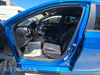2024 Kia Forte GT - miniatura 3
