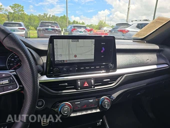 2024 Kia Forte GT - miniatura 10