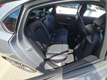 2024 Kia Forte GT - miniatura 16