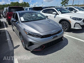 2024 Kia Forte GT - miniatura 4
