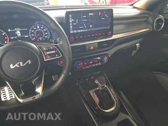 2024 Kia Forte GT-Line - miniatura 11