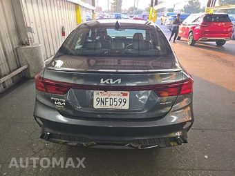 2024 Kia Forte GT-Line - miniatura 5