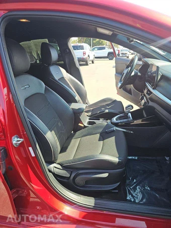 2024 Kia Forte GT-Line - miniatura 15