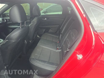 2024 Kia Forte GT-Line - miniatura 13