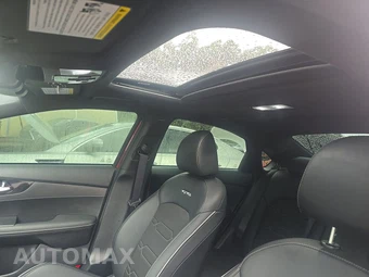 2024 Kia Forte GT-Line - miniatura 18
