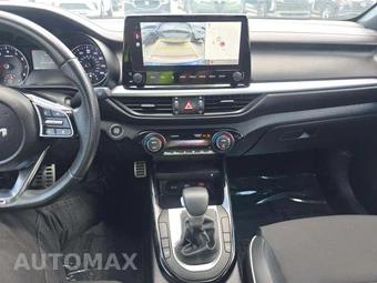 2024 Kia Forte GT-Line - miniatura 10