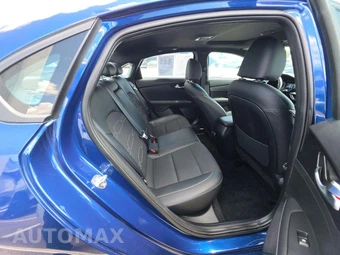 2024 Kia Forte GT-Line - miniatura 16