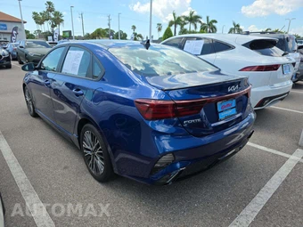 2024 Kia Forte GT-Line - miniatura 2