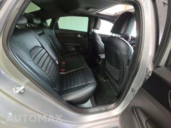 2024 Kia Forte GT-Line - miniatura 13