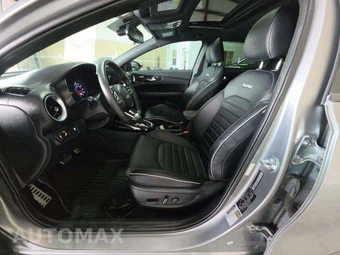 2024 Kia Forte GT-Line - miniatura 3