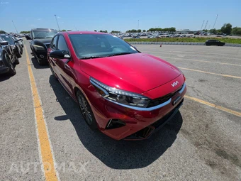 2024 Kia Forte GT-Line - miniatura 3