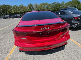 2024 Kia Forte GT-Line - miniatura 5
