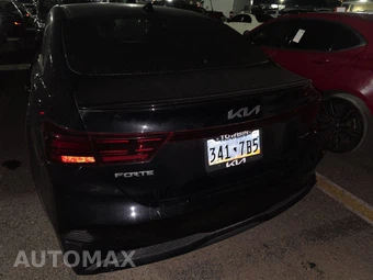 2024 Kia Forte GT-Line - miniatura 5