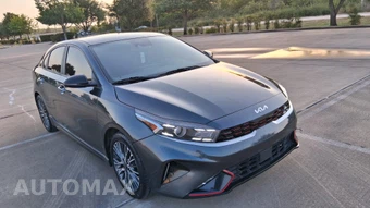 2024 Kia Forte GT-Line - miniatura 10
