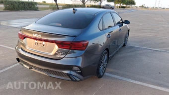 2024 Kia Forte GT-Line - miniatura 6
