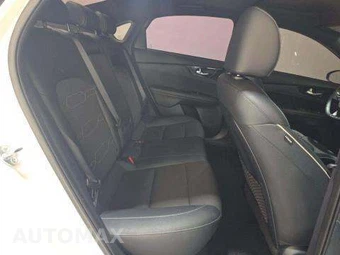 2024 Kia Forte GT-Line - miniatura 16
