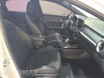 2024 Kia Forte GT-Line - miniatura 18