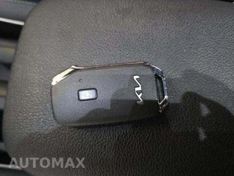 2024 Kia Forte GT-Line - miniatura 8