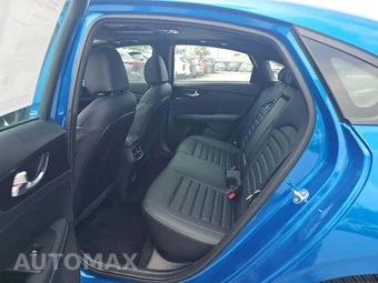 2024 Kia Forte GT-Line - miniatura 10