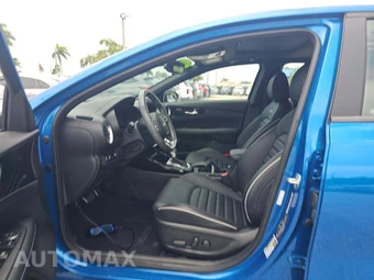 2024 Kia Forte GT-Line - miniatura 3
