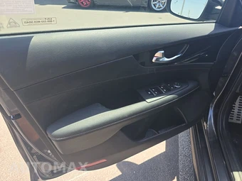 2024 Kia Forte GT-Line - miniatura 9