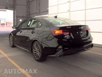 2024 Kia Forte GT-Line - miniatura 6