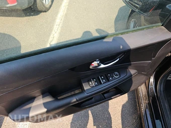 2024 Kia Forte GT-Line - miniatura 9