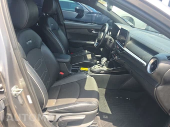 2024 Kia Forte GT-Line - miniatura 8