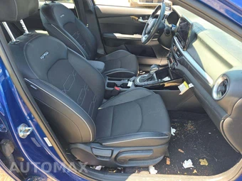 2024 Kia Forte GT-Line - miniatura 15