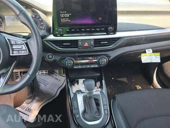 2024 Kia Forte GT-Line - miniatura 7
