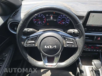 2024 Kia Forte GT-Line – miniatura 10