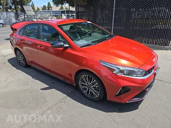 2024 Kia Forte GT-Line – miniatura 3
