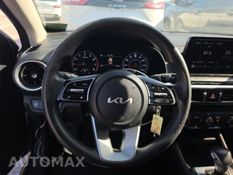 2024 Kia Forte LX – miniatura 10
